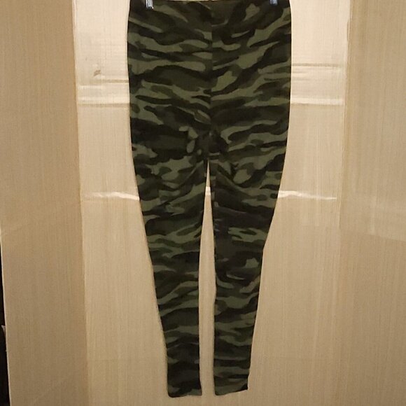 Torrid Womens Green Camouflage Leggings Large - Picture 4 of 5